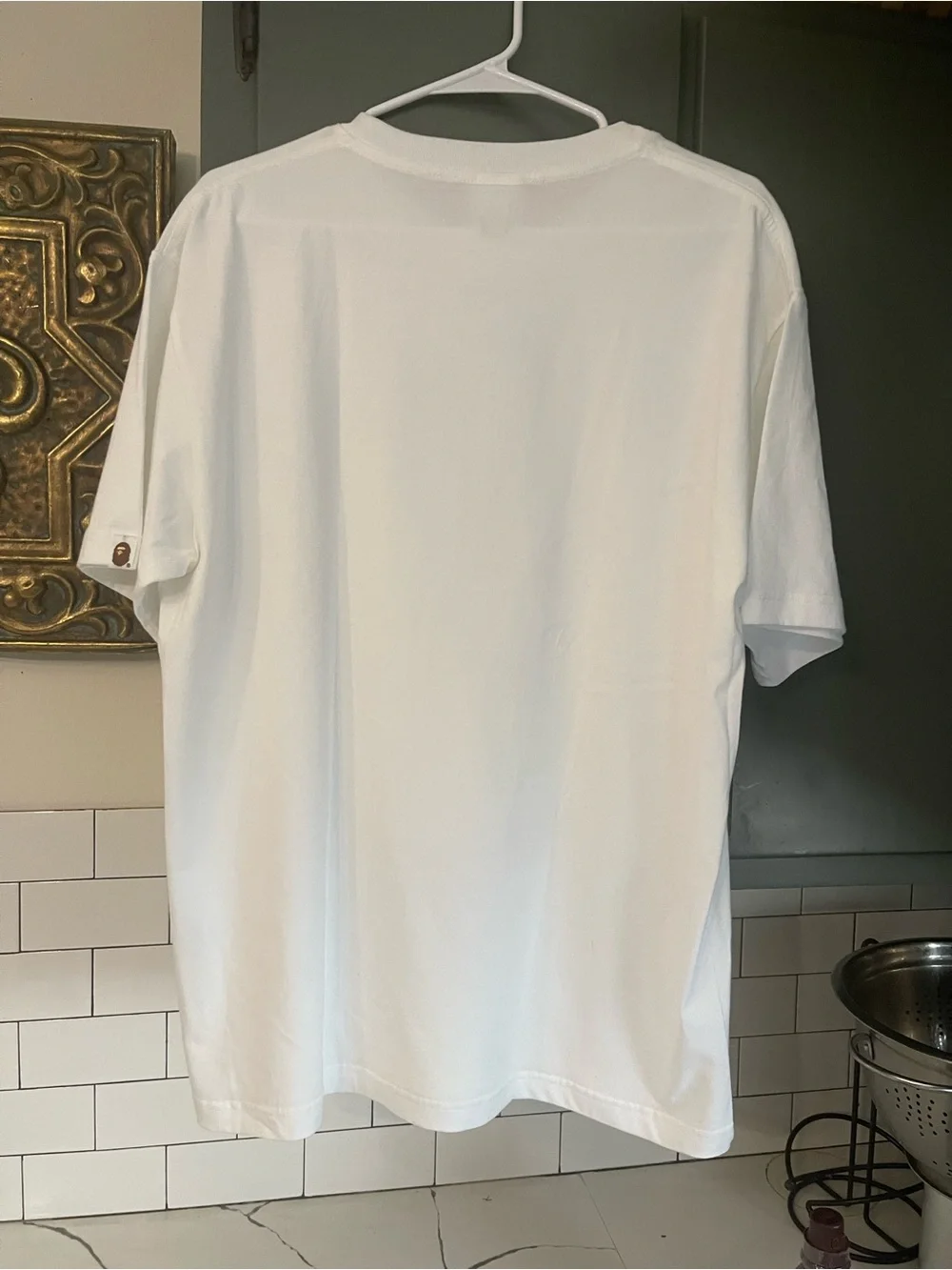 Mens Graphic Design Tee Size XL.